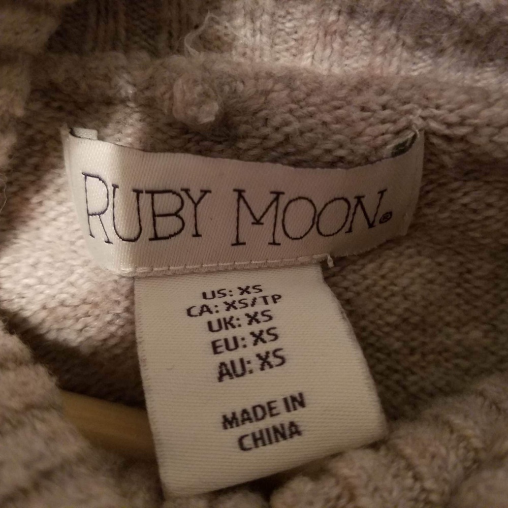 Ruby Moon Sweater - Picture 2 of 2